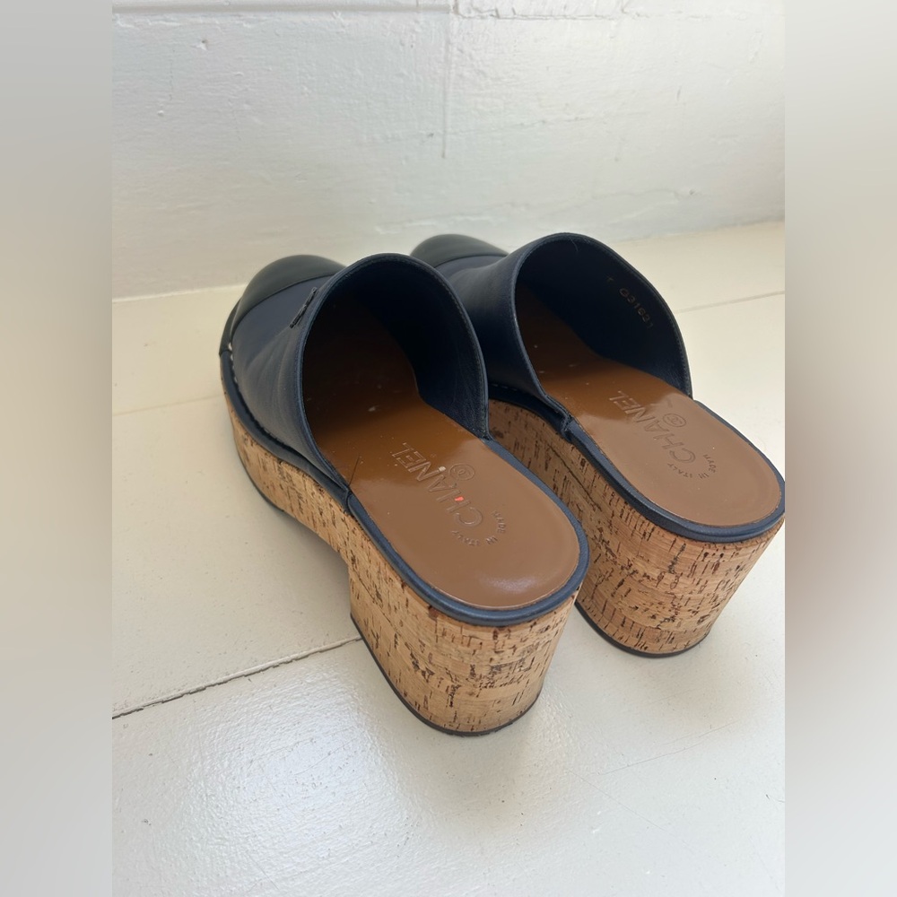 CHANEL Black and Navy Leather Clogs - Picture 8 of 13